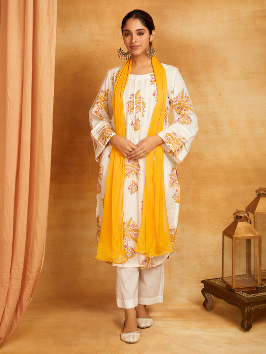 Block Printed Lace Detailing Suit Set